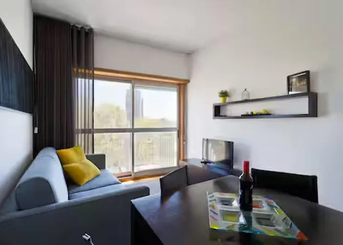 Trindade 99 - Downtown * Porto